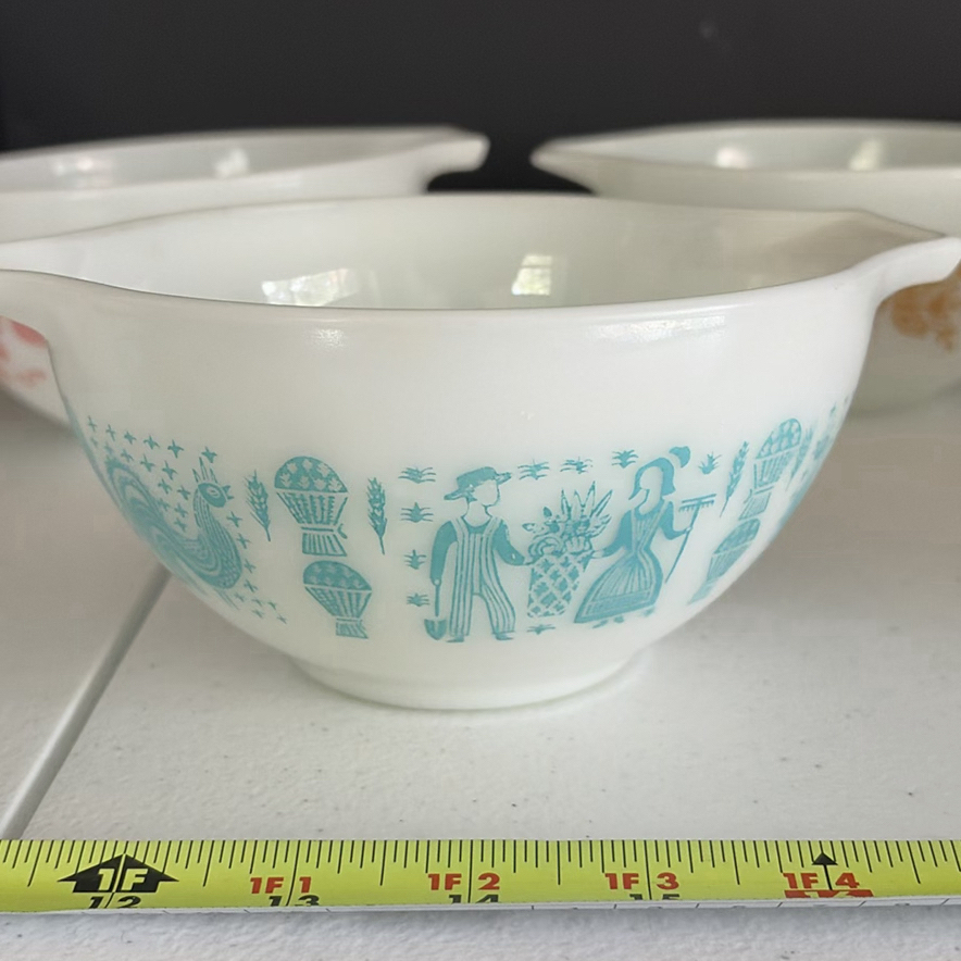 Vintage Milk Glass Mixing Bowls and Covered Casserole Dish - image 5 of 10