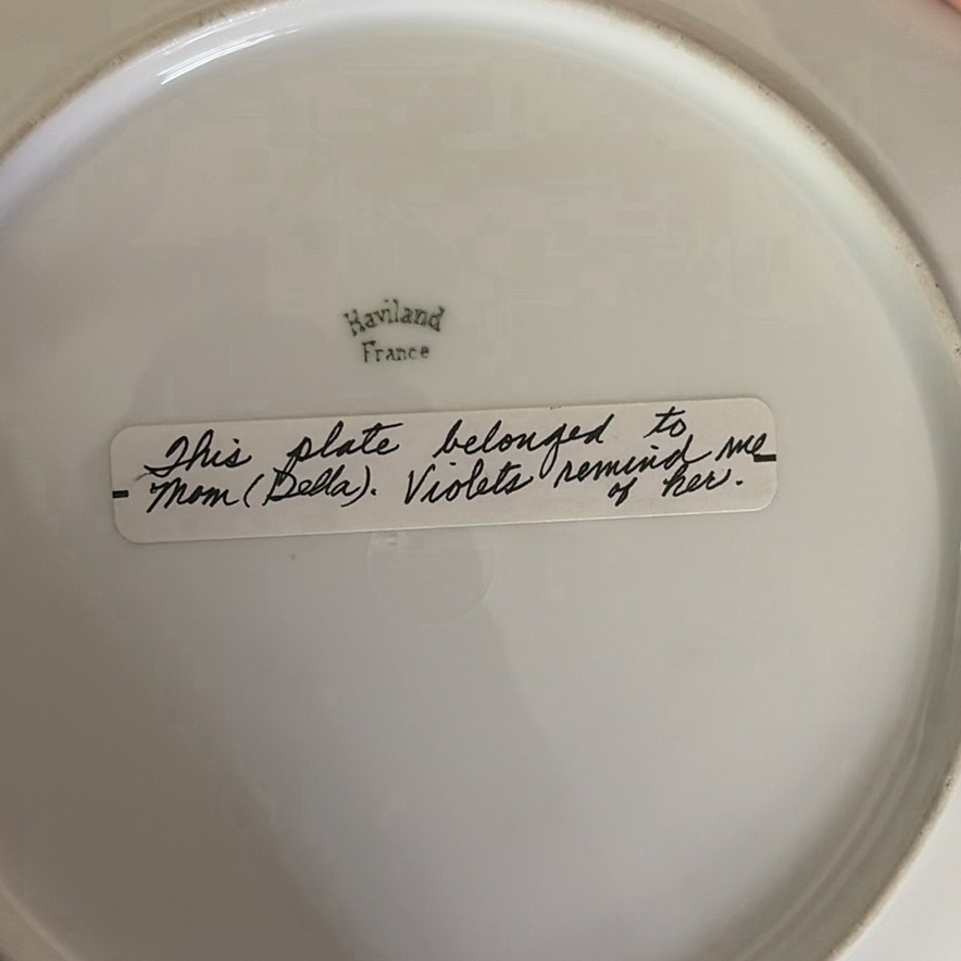 Assorted Ceramic and Glass Serveware and Decorative Pieces - image 15 of 19