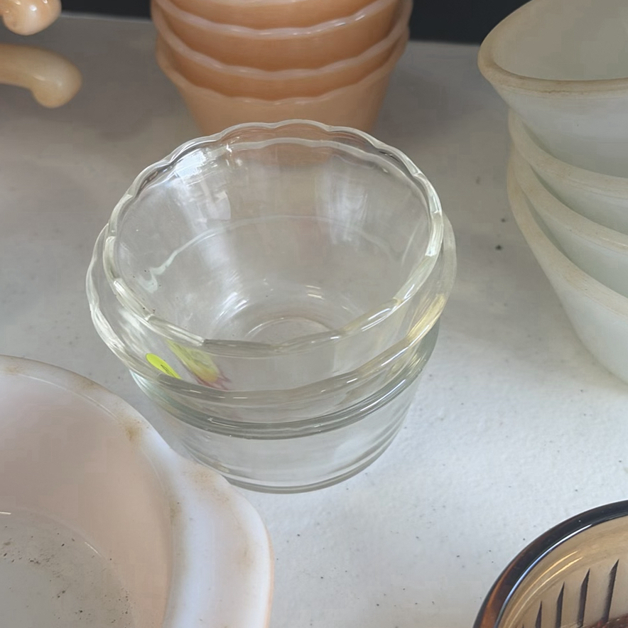 Assorted Vintage Glassware and Serving Dishes - image 14 of 16