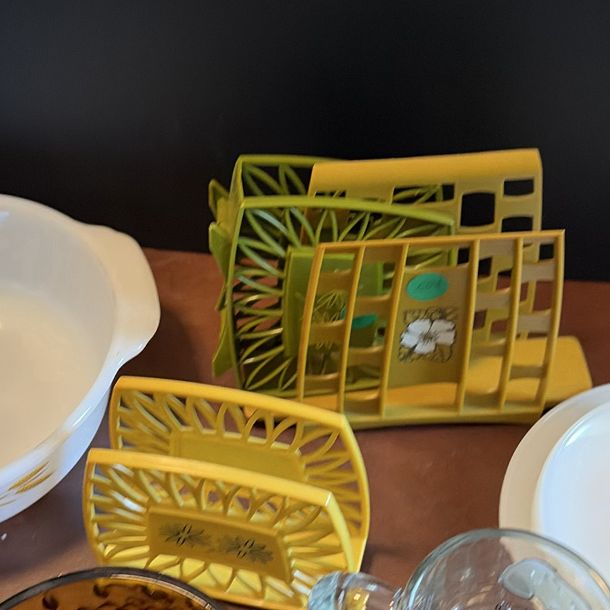 Assorted Vintage Dishware and Kitchen Items - image 12 of 13
