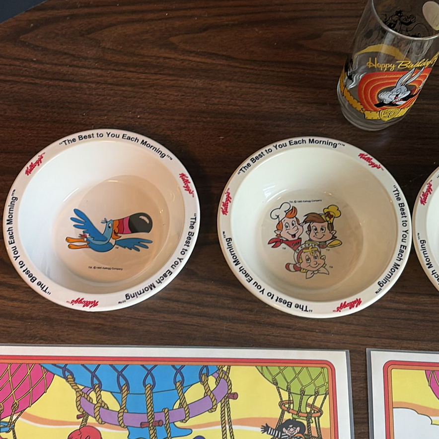 McDonald's Character Placemats, Kellogg's Cereal Bowls, and Bugs Bunny Glass - image 5 of 6