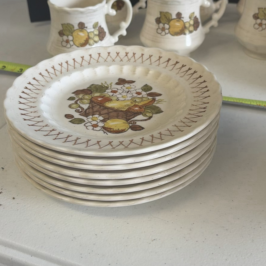 Metlox Vernon Ware California Ceramic Plates and Saucers Set - image 8 of 17