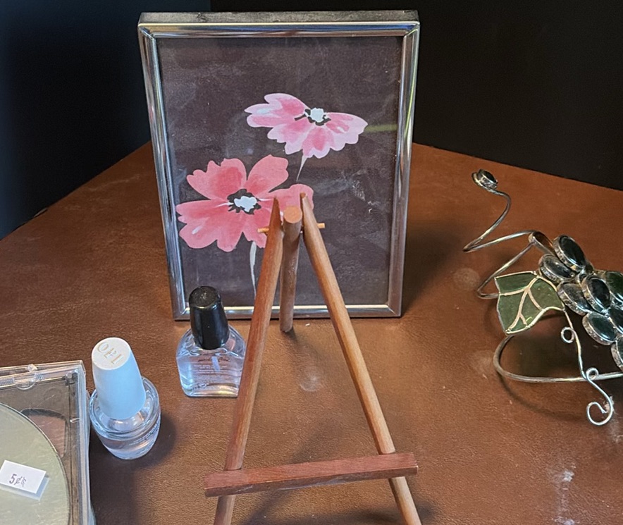 Mixed Decorative Household Items and CDs - image 4 of 9