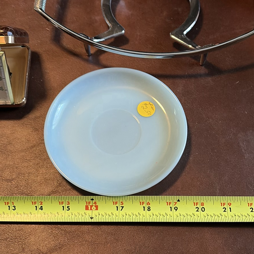 Assorted Vintage Kitchenware and Household Items - image 5 of 14