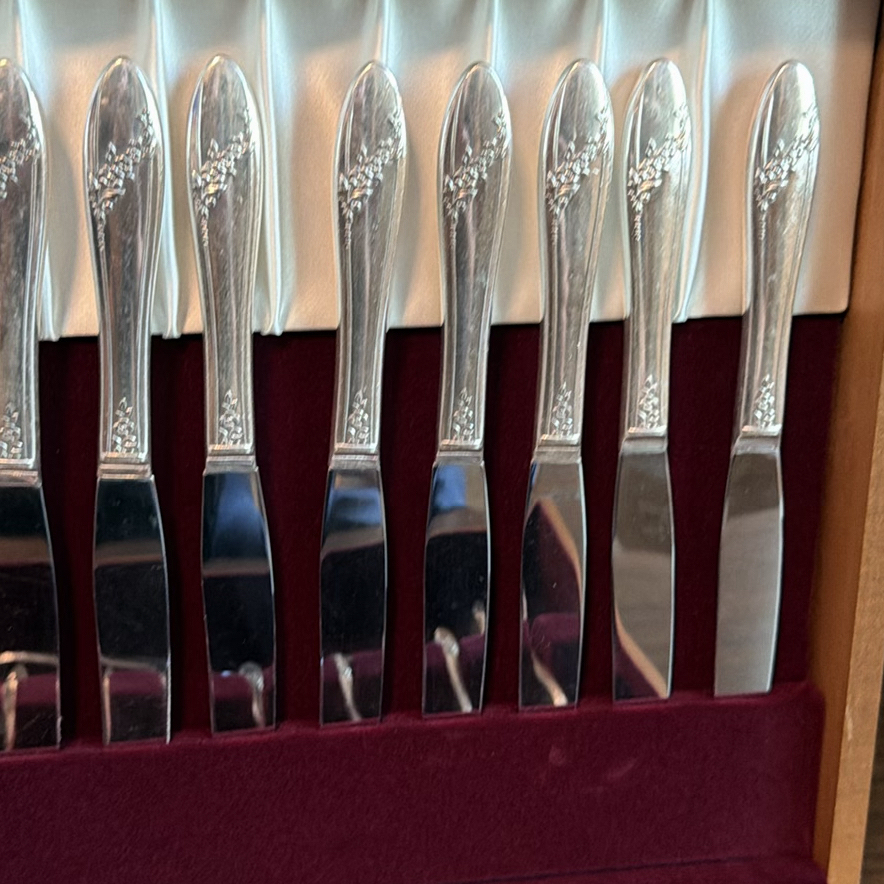 Silverplated Flatware Set with Wooden Storage Case - image 9 of 9