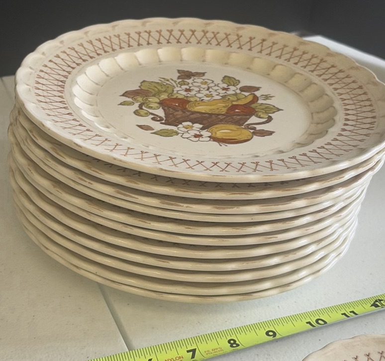 Metlox Vernon Ware California Ceramic Plates and Saucers Set - image 4 of 17