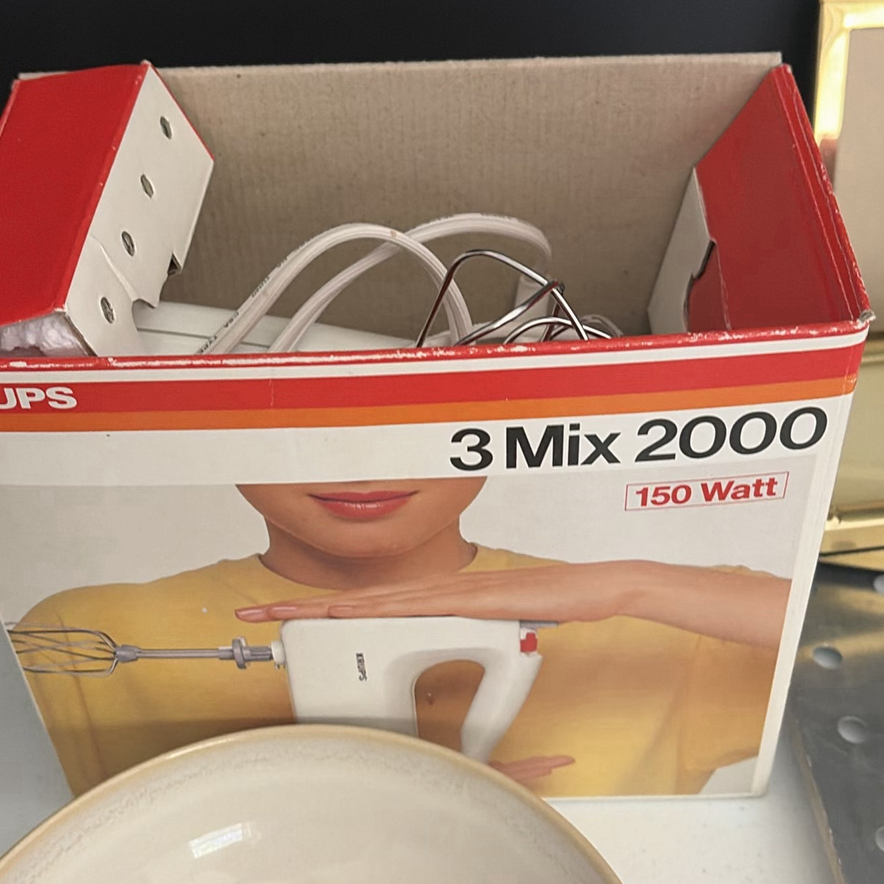 Assorted Kitchenware and Baking Items - image 10 of 13