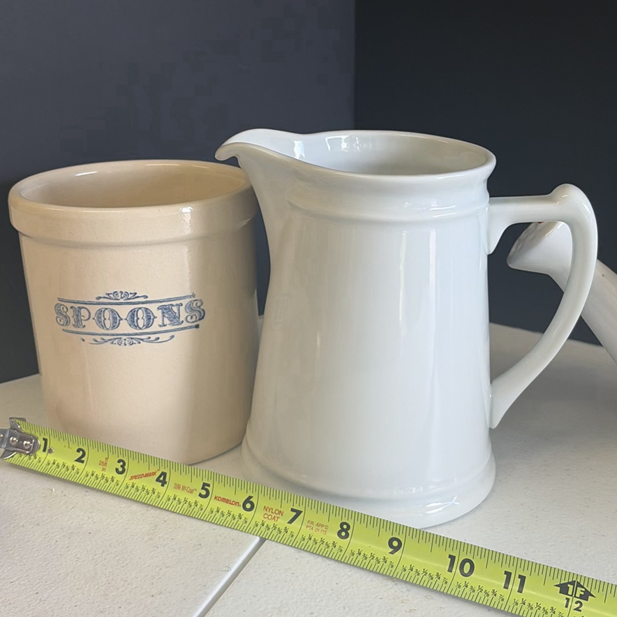 Assorted Ceramic Kitchen and Decorative Pieces - image 4 of 10