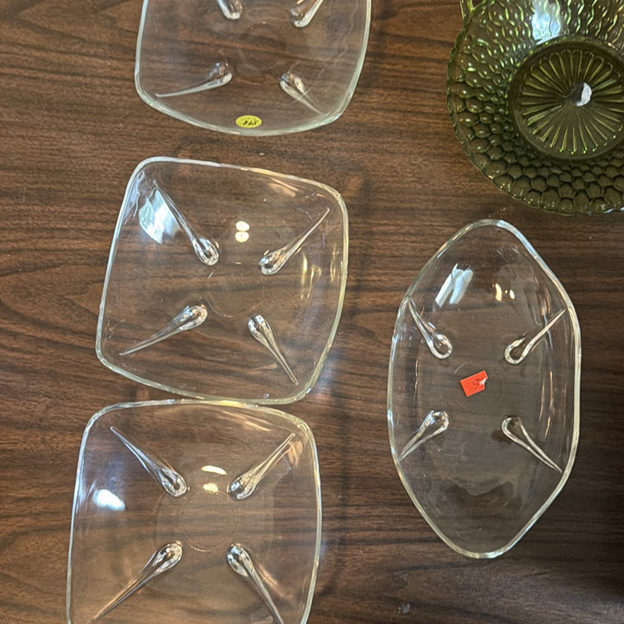 Assorted Glass and Ceramic Serving Dishes and Containers - image 3 of 6