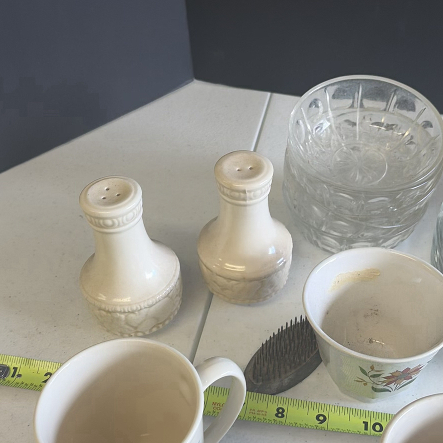 Assorted Ceramic Mugs, Glass Bowls, and Serving Dishes - image 5 of 10