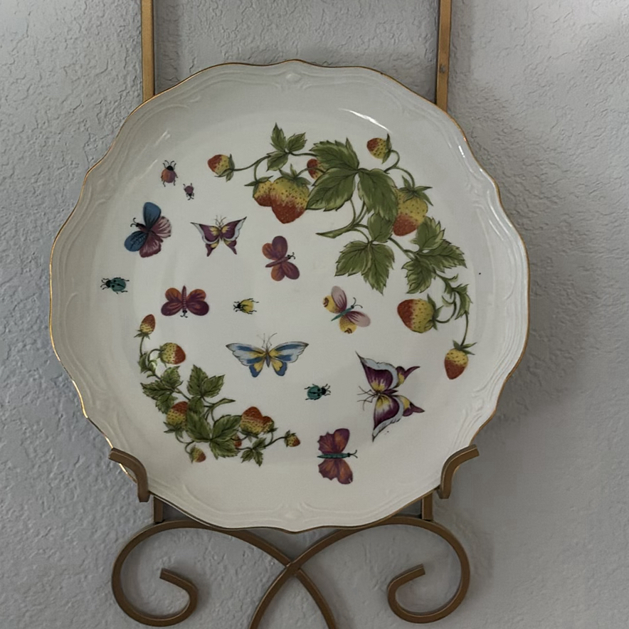 Assorted Serving Platters, Glass Bowls, and Decorative Trays - image 12 of 13