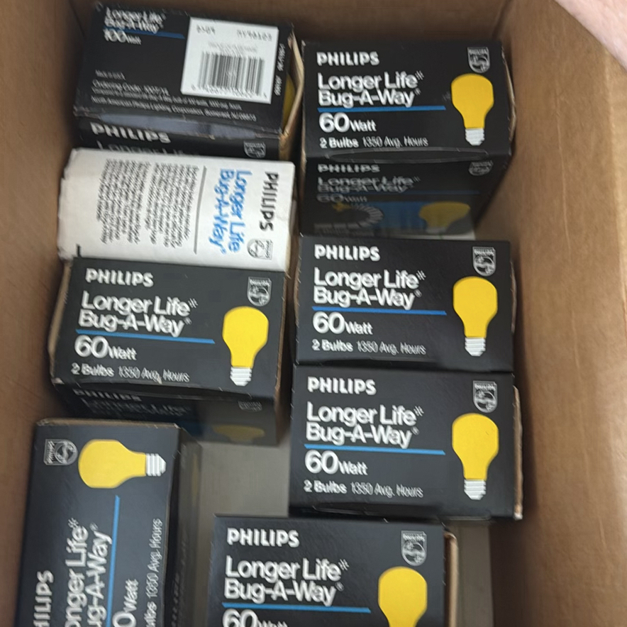 Assorted Light Bulbs and Lighting Supplies - image 3 of 7
