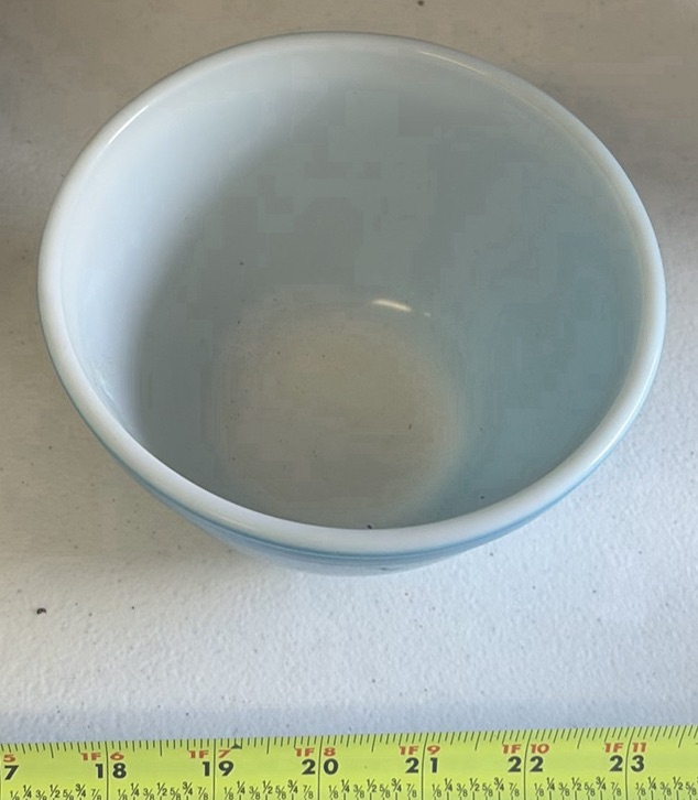 Glass Saucepans, Mixing Bowls, and Kitchen Utensils - image 3 of 6