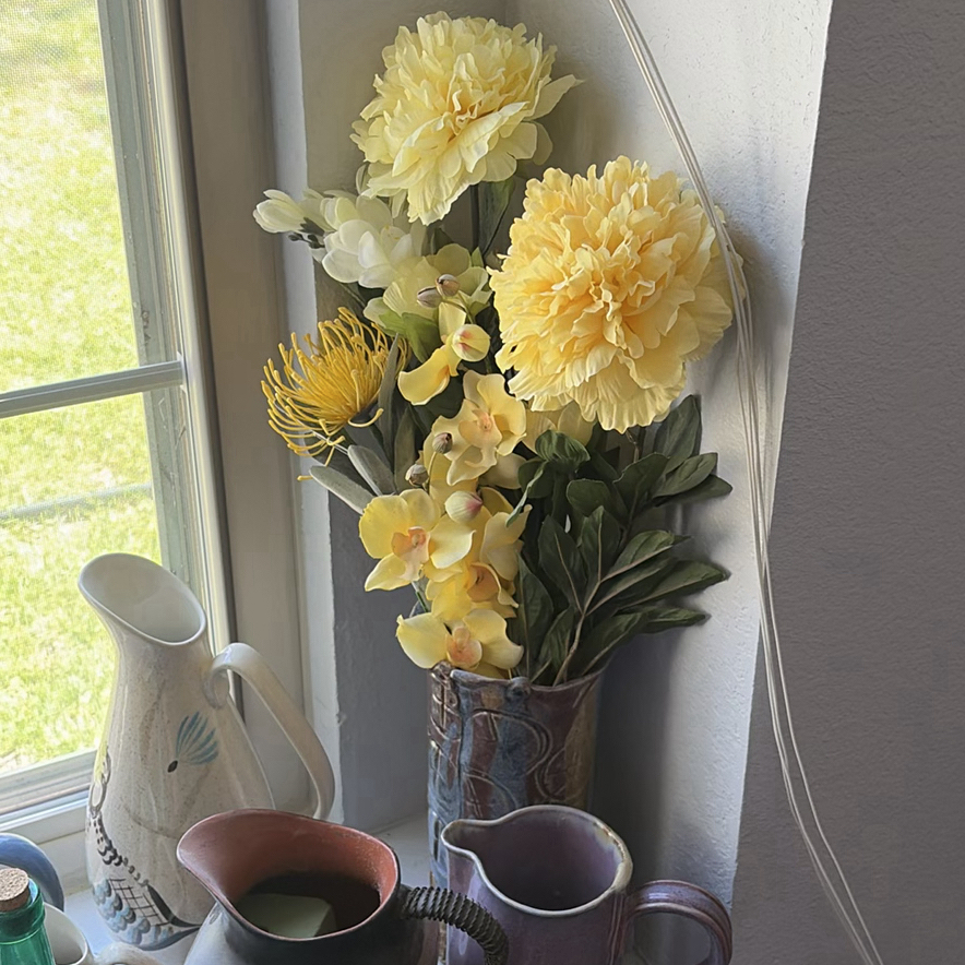 Collection of Decorative Glassware, Vases, and Ceramic Containers - image 8 of 10