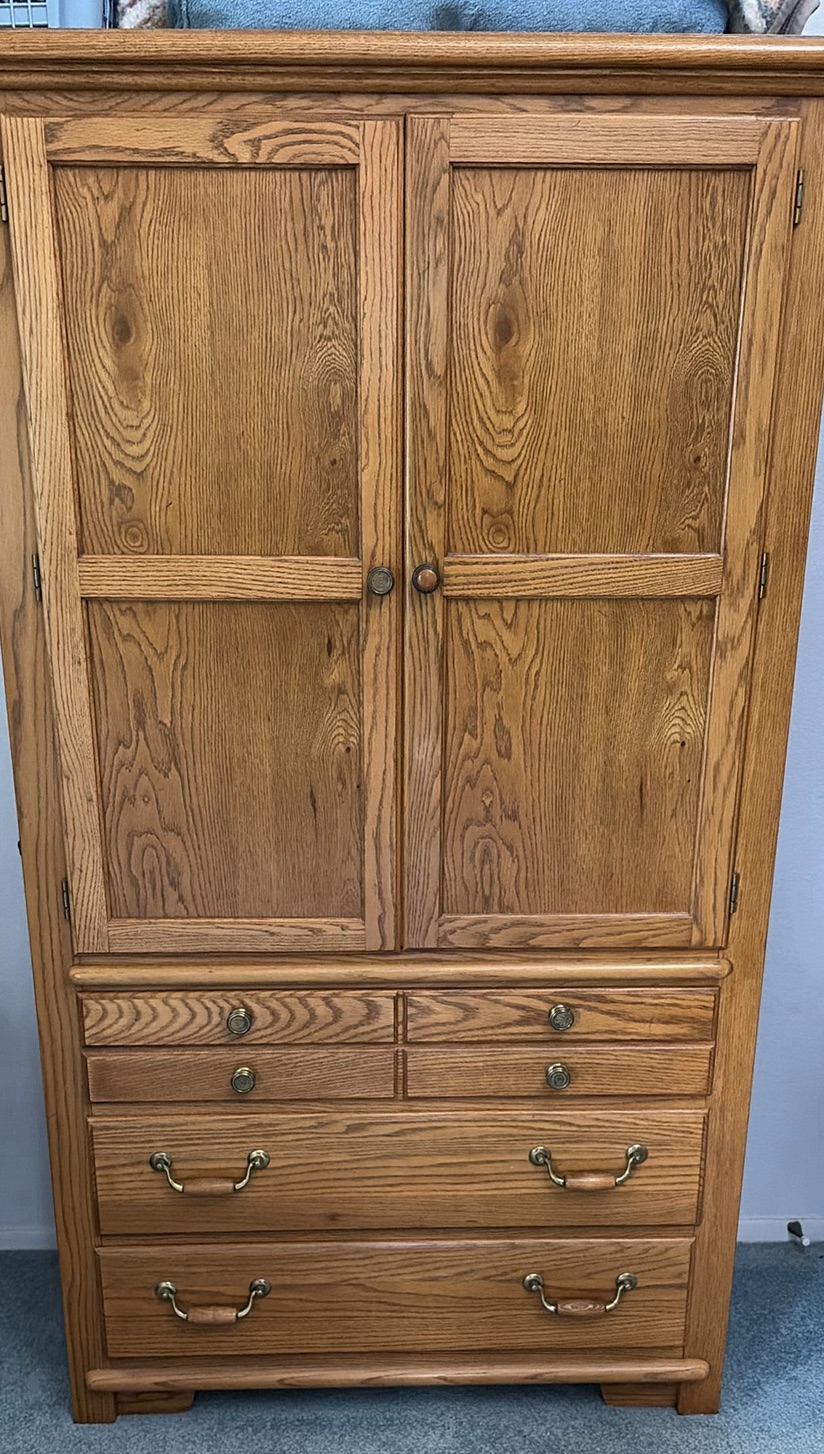 Bedroom set, 2 nightstands, 1 wardrobe, 1 dresser, 1 triple dresser with mirror - image 11 of 29