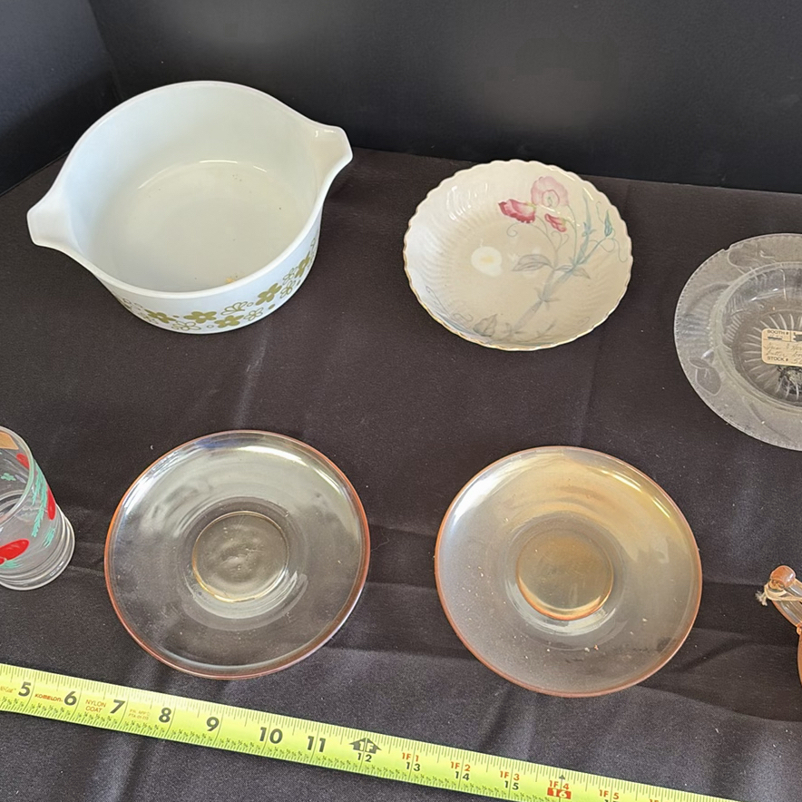 Assorted Vintage Glassware and Serving Dishes - image 3 of 9