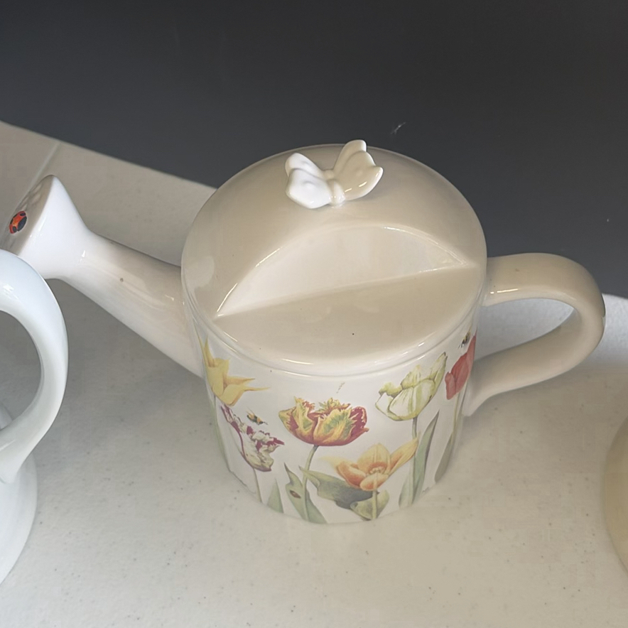 Assorted Ceramic Kitchen and Decorative Pieces - image 6 of 10