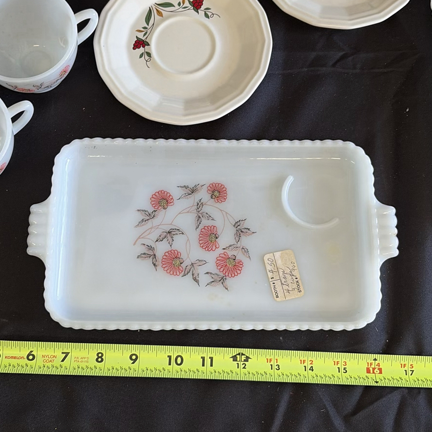 Assorted Vintage Floral Milk Glass Serving Trays and Tea Set Pieces - image 3 of 9