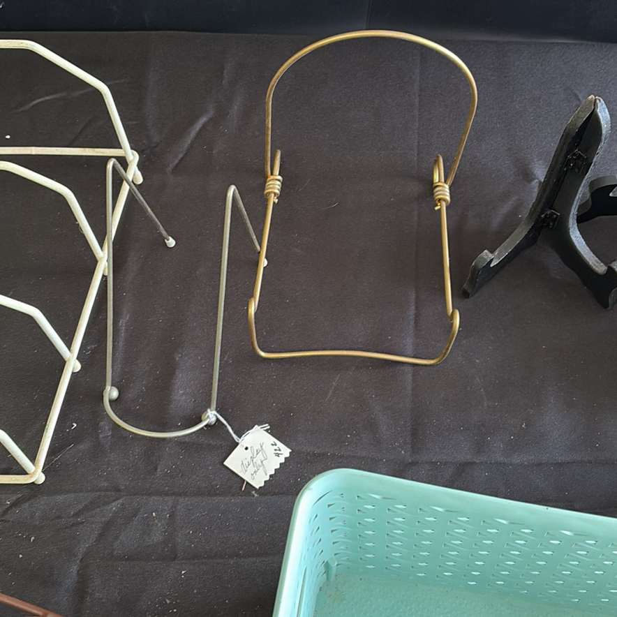 Assorted Wire Racks, Display Stands, and Plastic Storage Basket - image 4 of 8