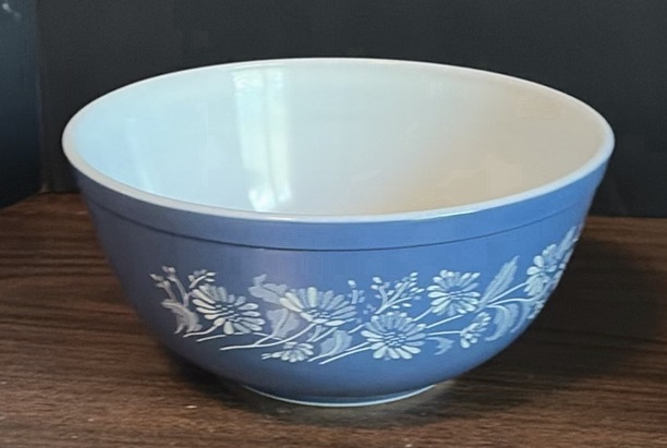 Set of Four Floral Mixing Bowls - image 3 of 5