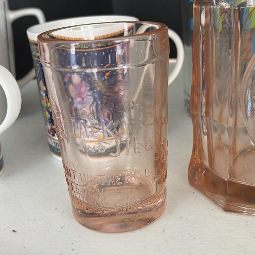 Assorted Vintage and Decorative Kitchenware and Figurines - image 15 of 17