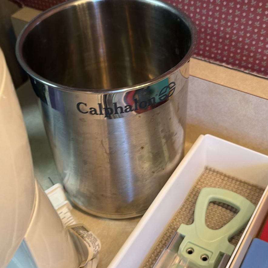 Sunbeam Hot Shot Beverage Maker, Calphalon Container, Kitchen Utensils and Drinkware - image 5 of 8