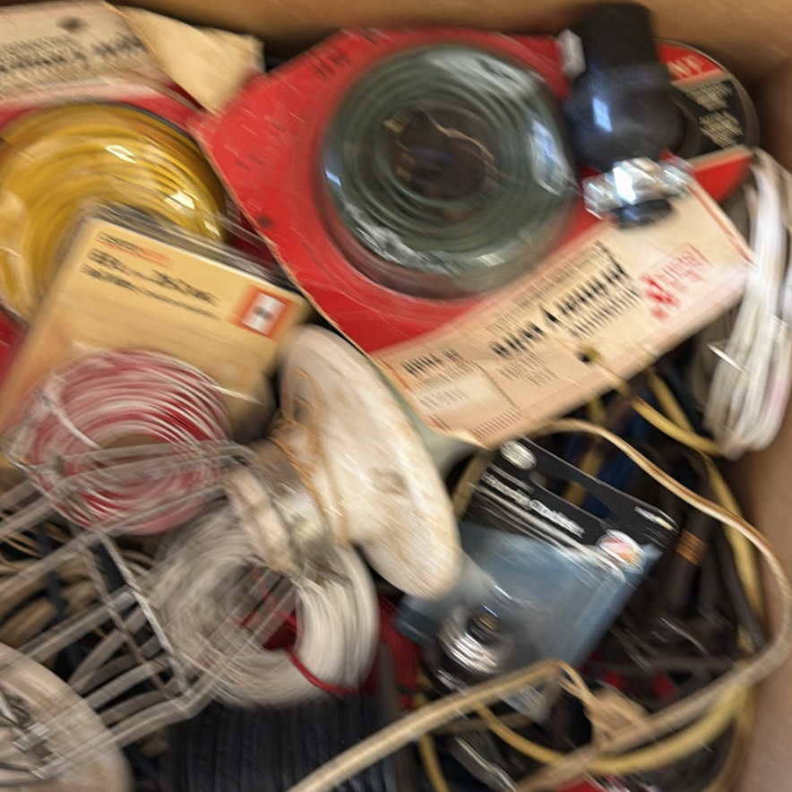 Electrical Outlets, Switches, Extension Cords, and Wiring Supplies - image 8 of 8