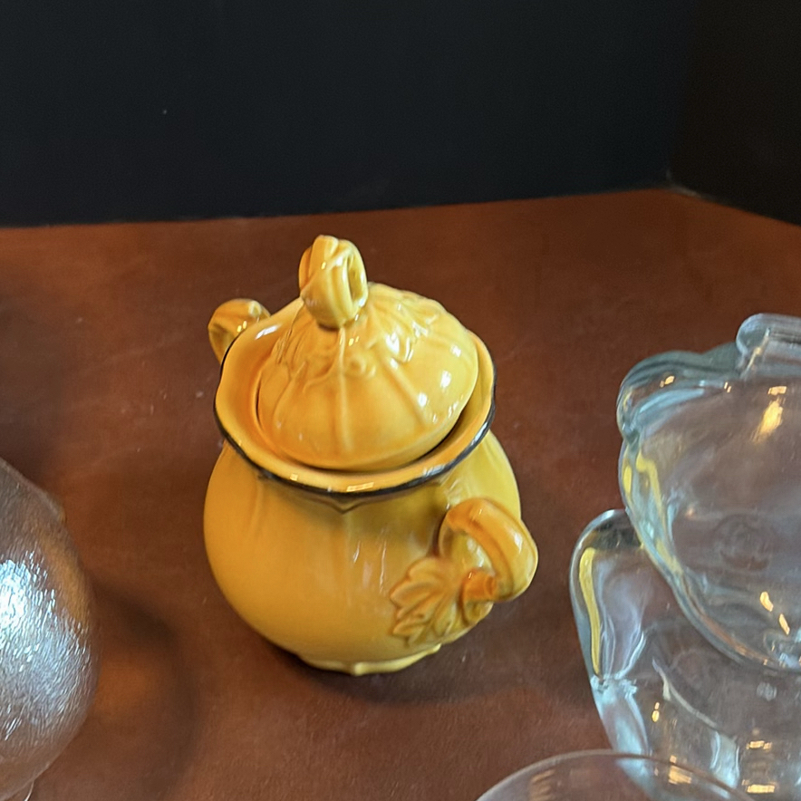 Assorted Glass Dinnerware and Decorative Items - image 10 of 14