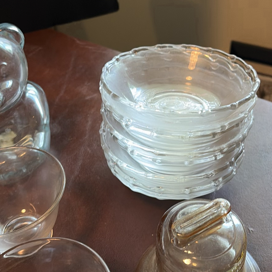 Assorted Glass Dinnerware and Decorative Items - image 13 of 14