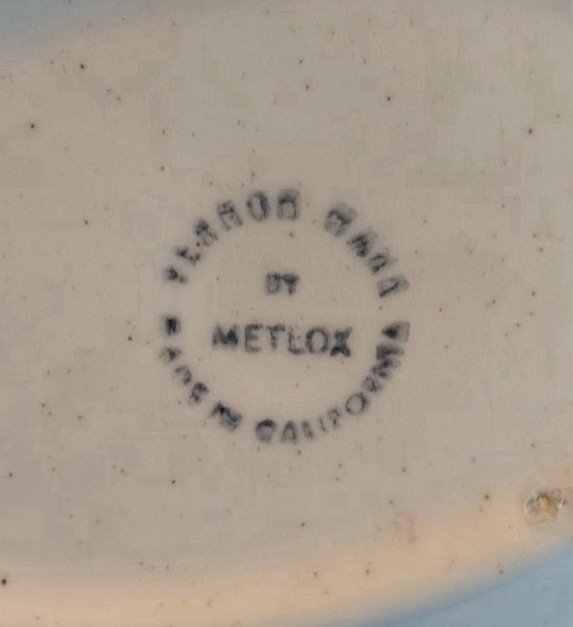 Assorted Vintage Kitchenware and Household Items - image 13 of 14