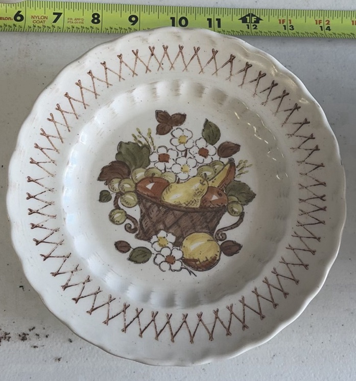 Metlox Vernon Ware California Ceramic Plates and Saucers Set - image 7 of 17