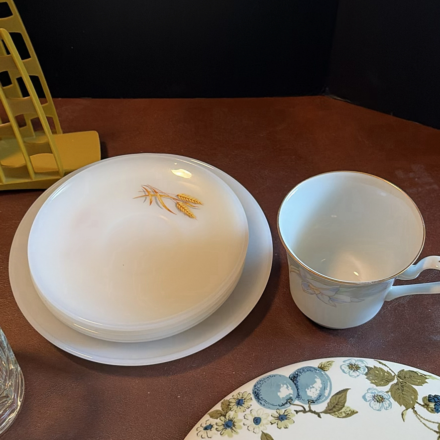 Assorted Vintage Dishware and Kitchen Items - image 13 of 13