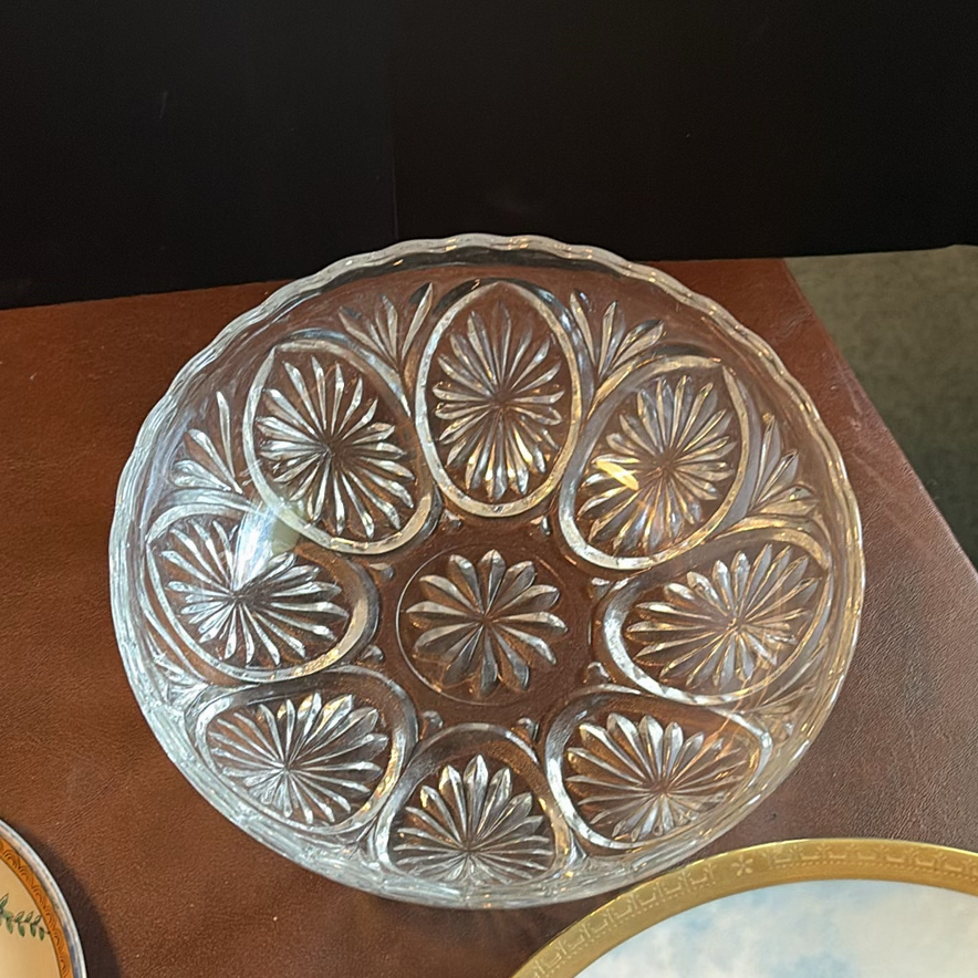 Assorted Decorative Plates, Glass Bowls, and Ceramic Pieces - image 9 of 15