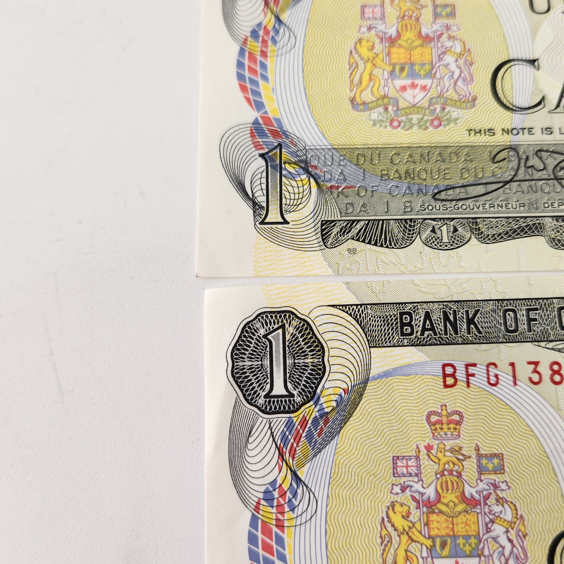 1973 Canadian $1 Bills Sequencial Bank Notes  - image 5 of 8