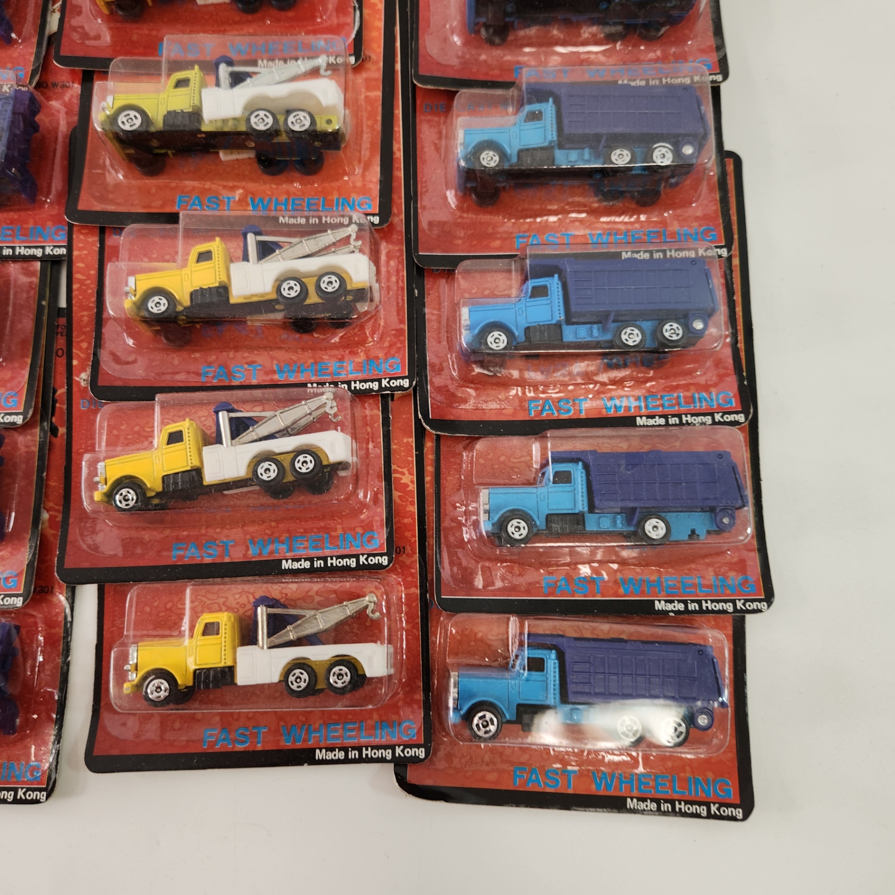 Fast Wheeling Super Truck 1:100 Scale Trucks - image 4 of 6