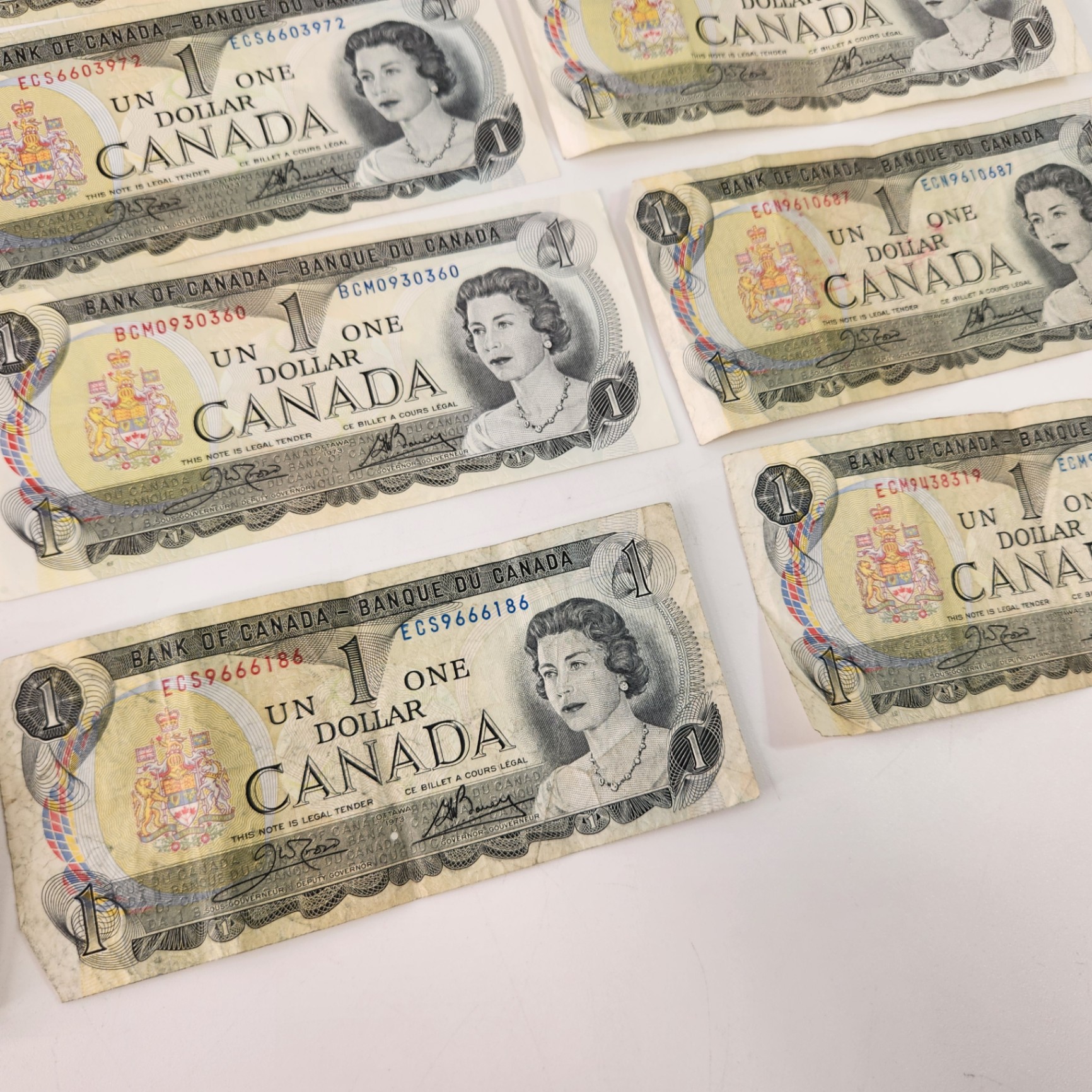 1973 Canadian $1 Bills Bank Notes Used - image 5 of 7