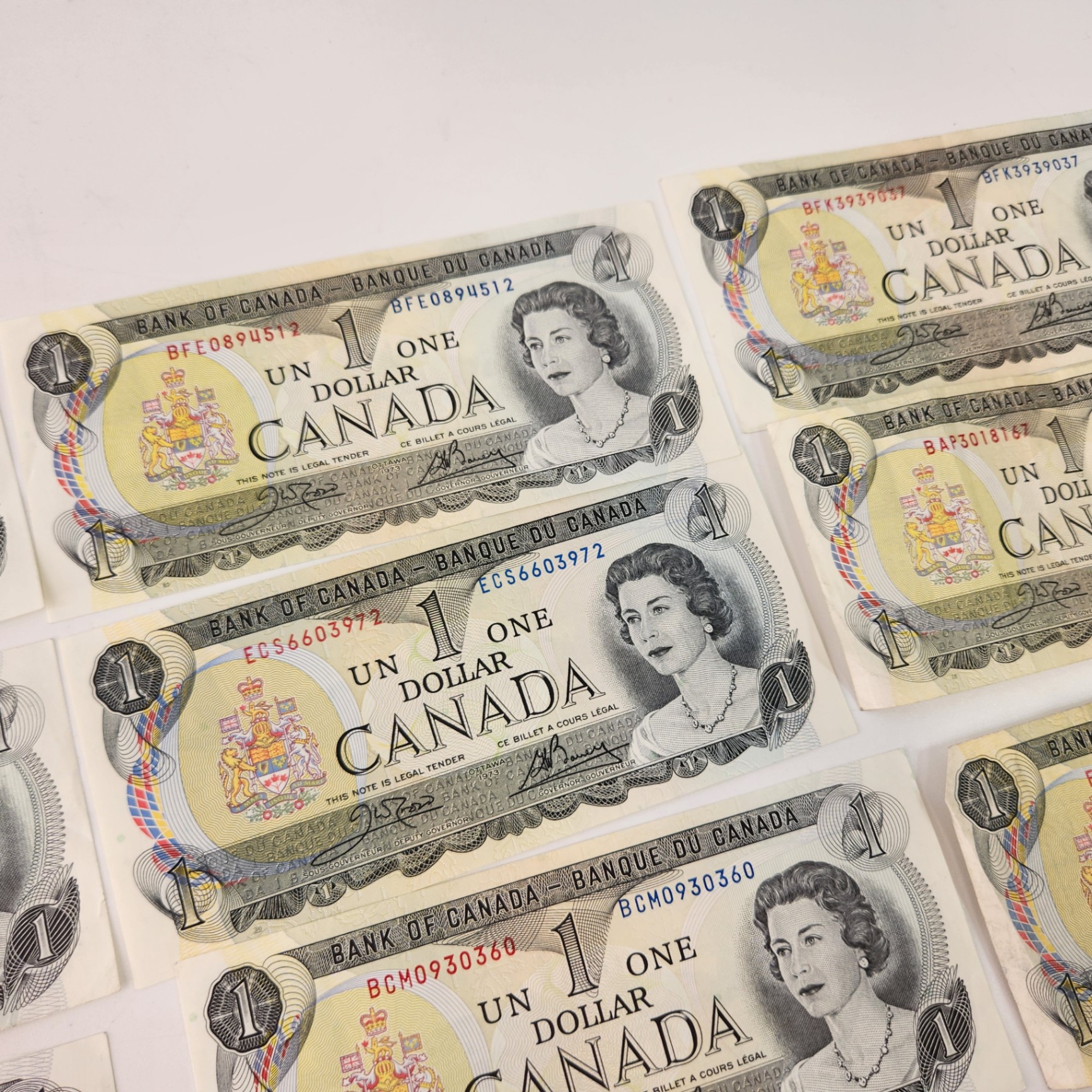 1973 Canadian $1 Bills Bank Notes Used - image 4 of 7