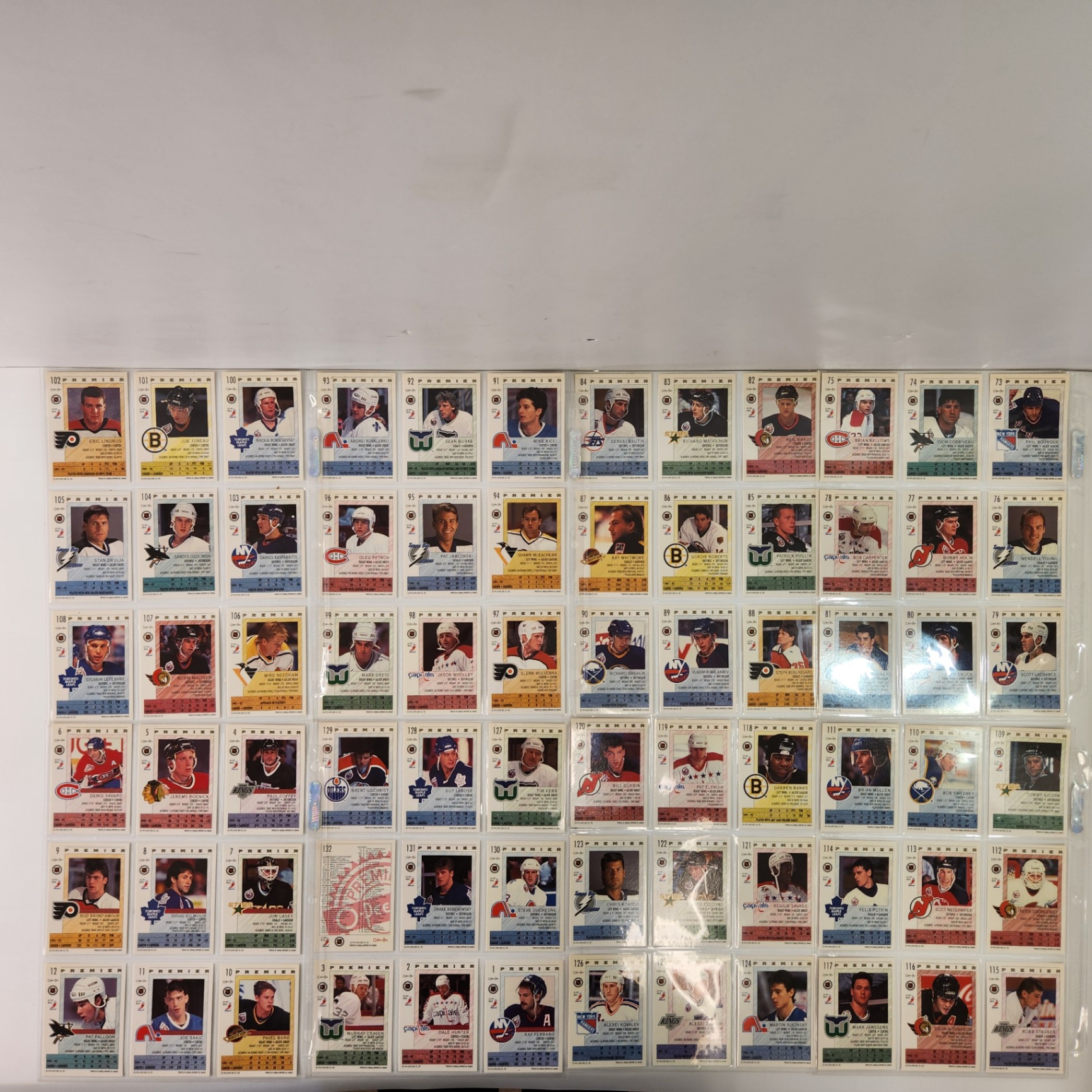 O-Pee-Chee Premier 1993 Hockey Cards - image 6 of 7