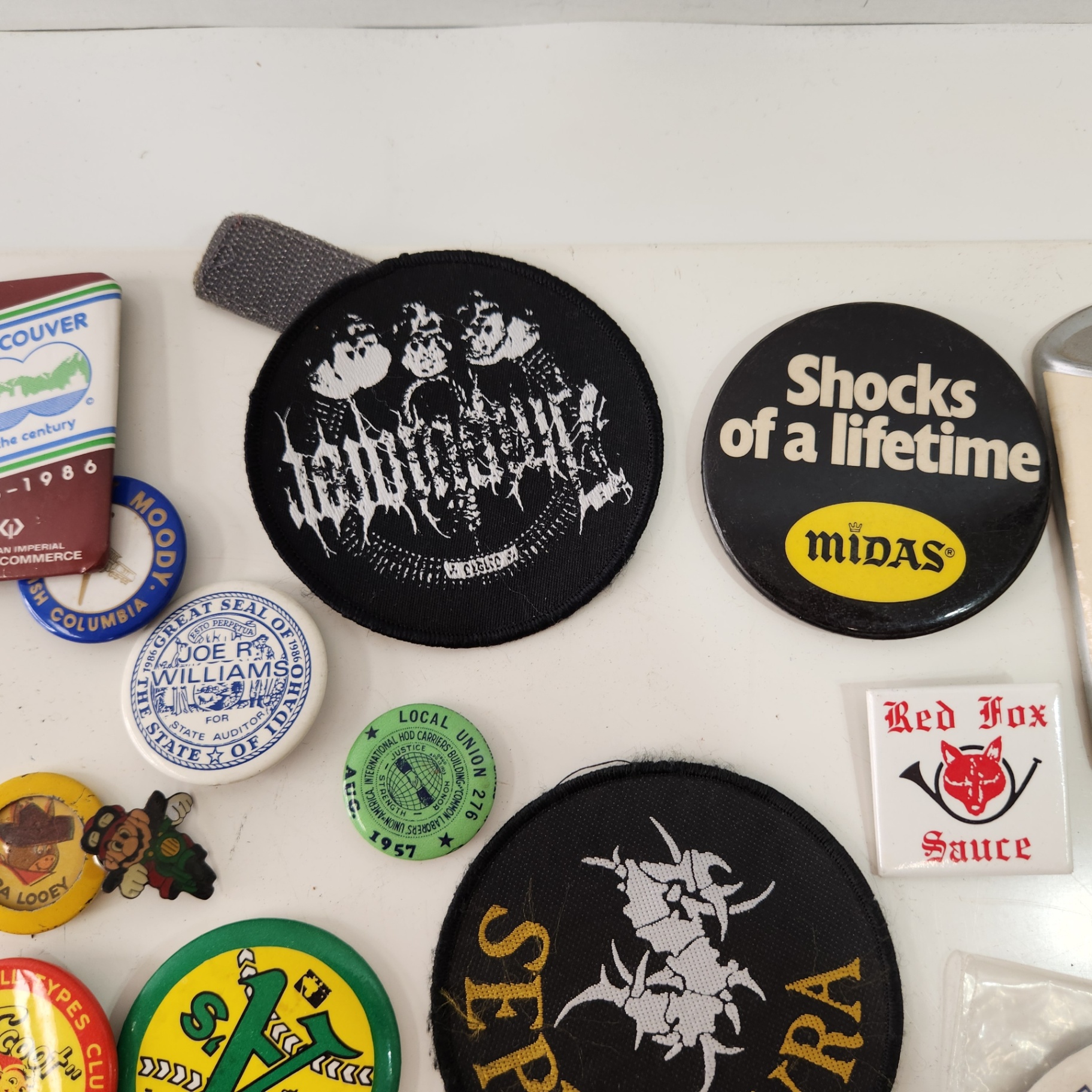 Assorted Canadian/American Pins + Patches - image 7 of 8