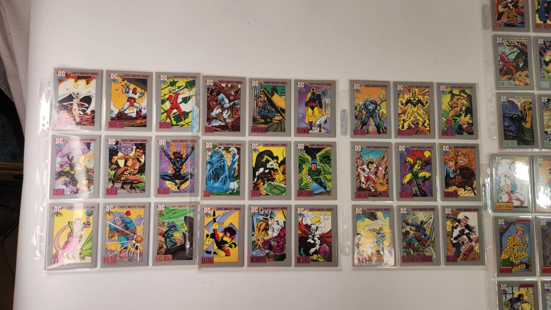 Various DC Trading Cards lot of 190 - image 4 of 7