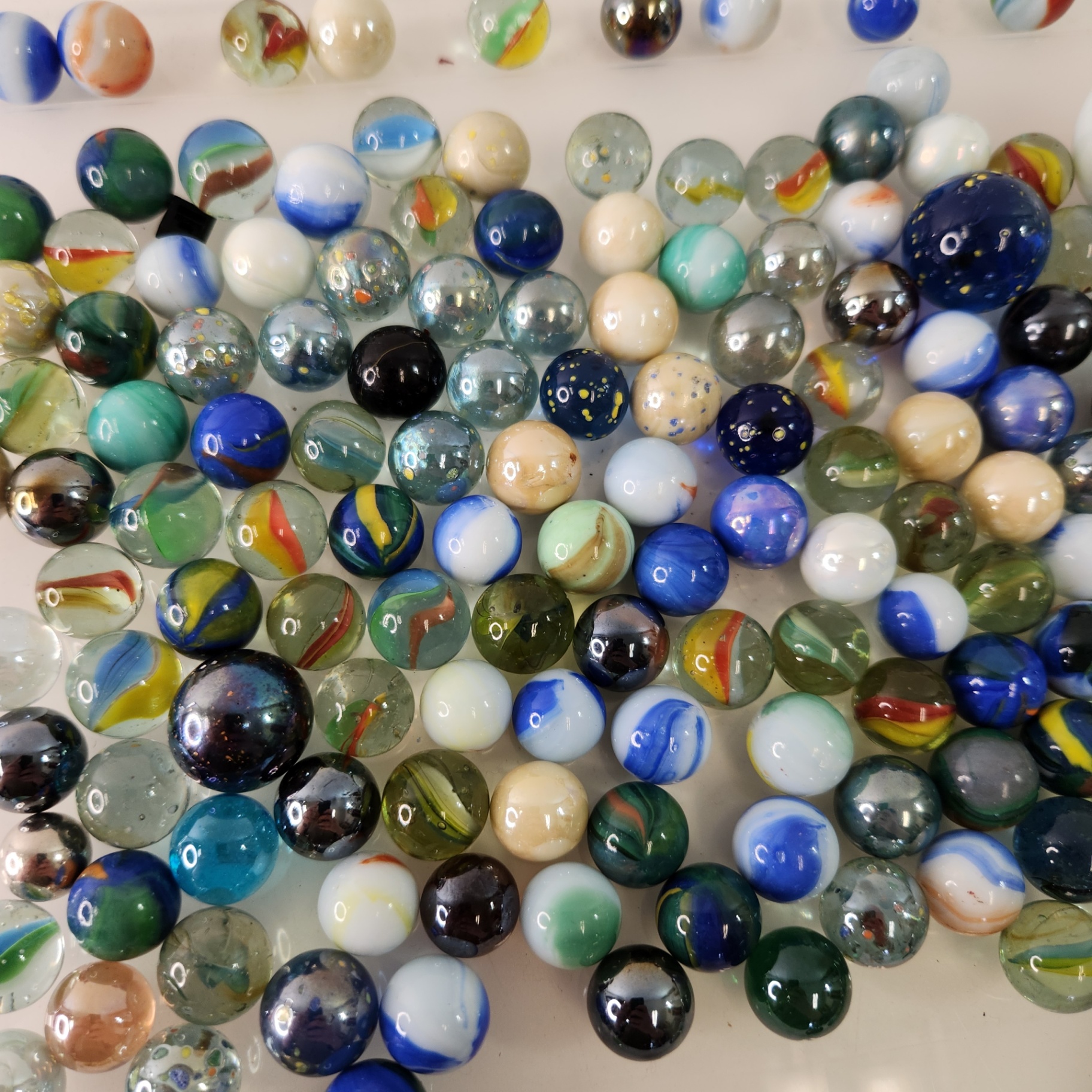 Assorted Glass Marbles Various Colours Sizes - image 3 of 7