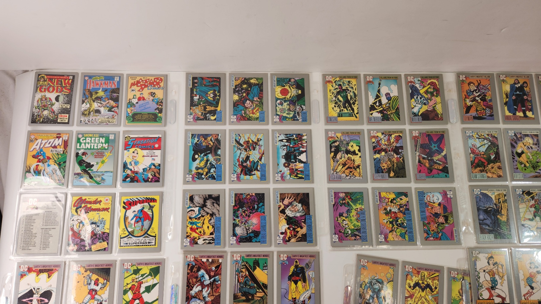 Various DC Trading Cards lot of 190 - image 3 of 7