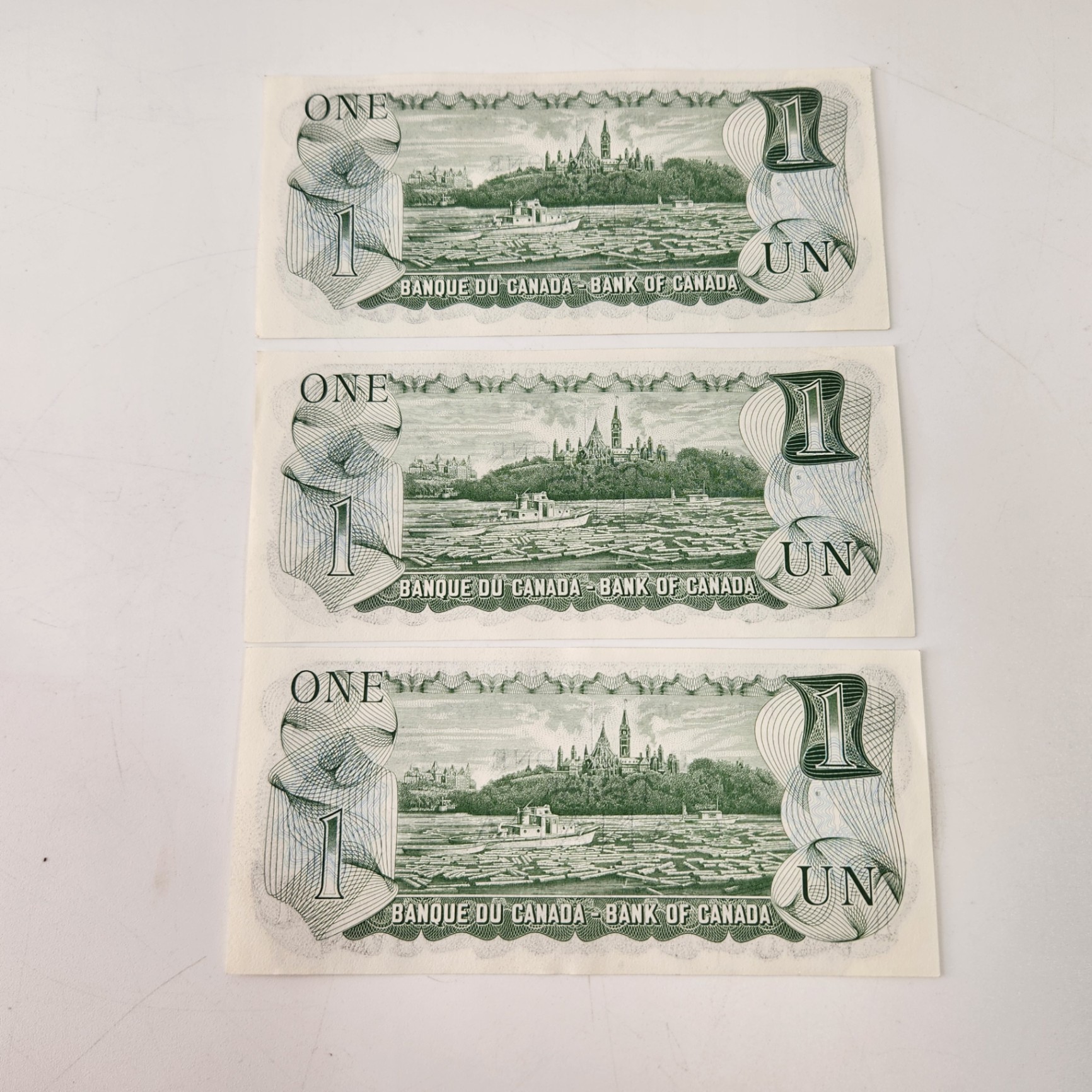 1973 Canadian $1 Bills Sequencial Bank Notes  - image 8 of 8