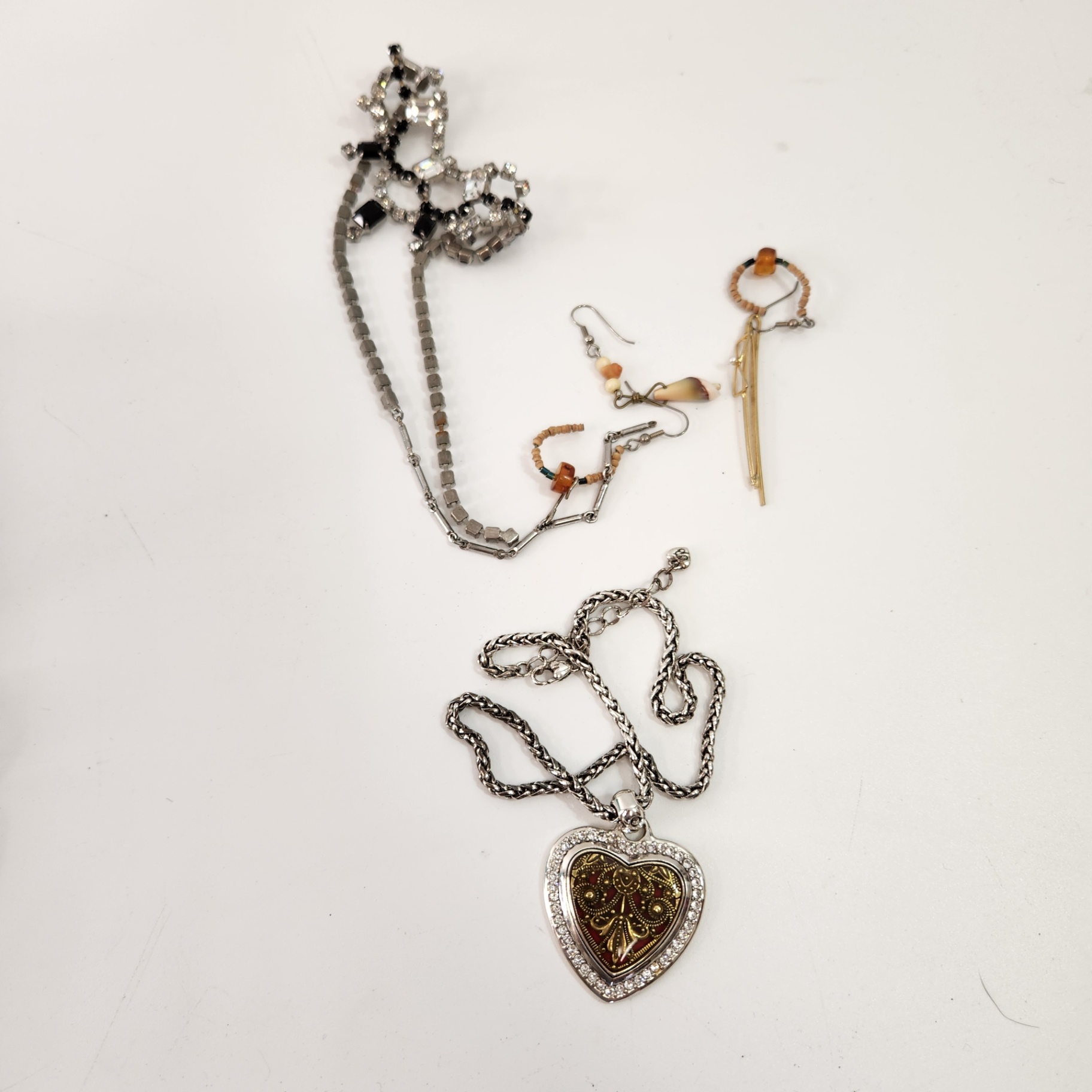 Assorted Costume Jewelry Necklaces Chains Bracelets Earrings - image 3 of 6