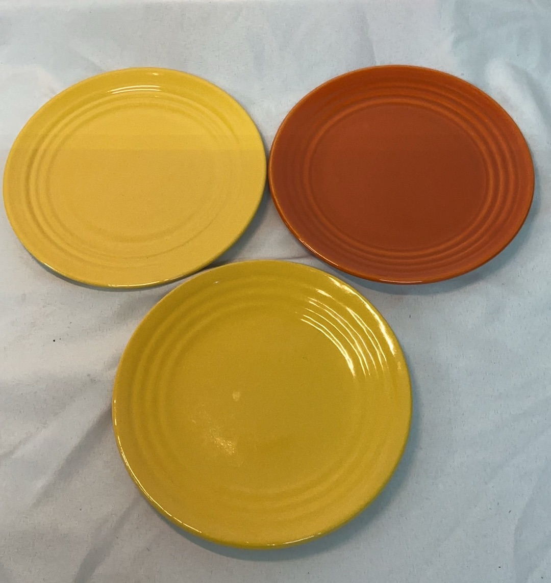 Bauer Ceramics, plates and S & P shakers - image 6 of 10