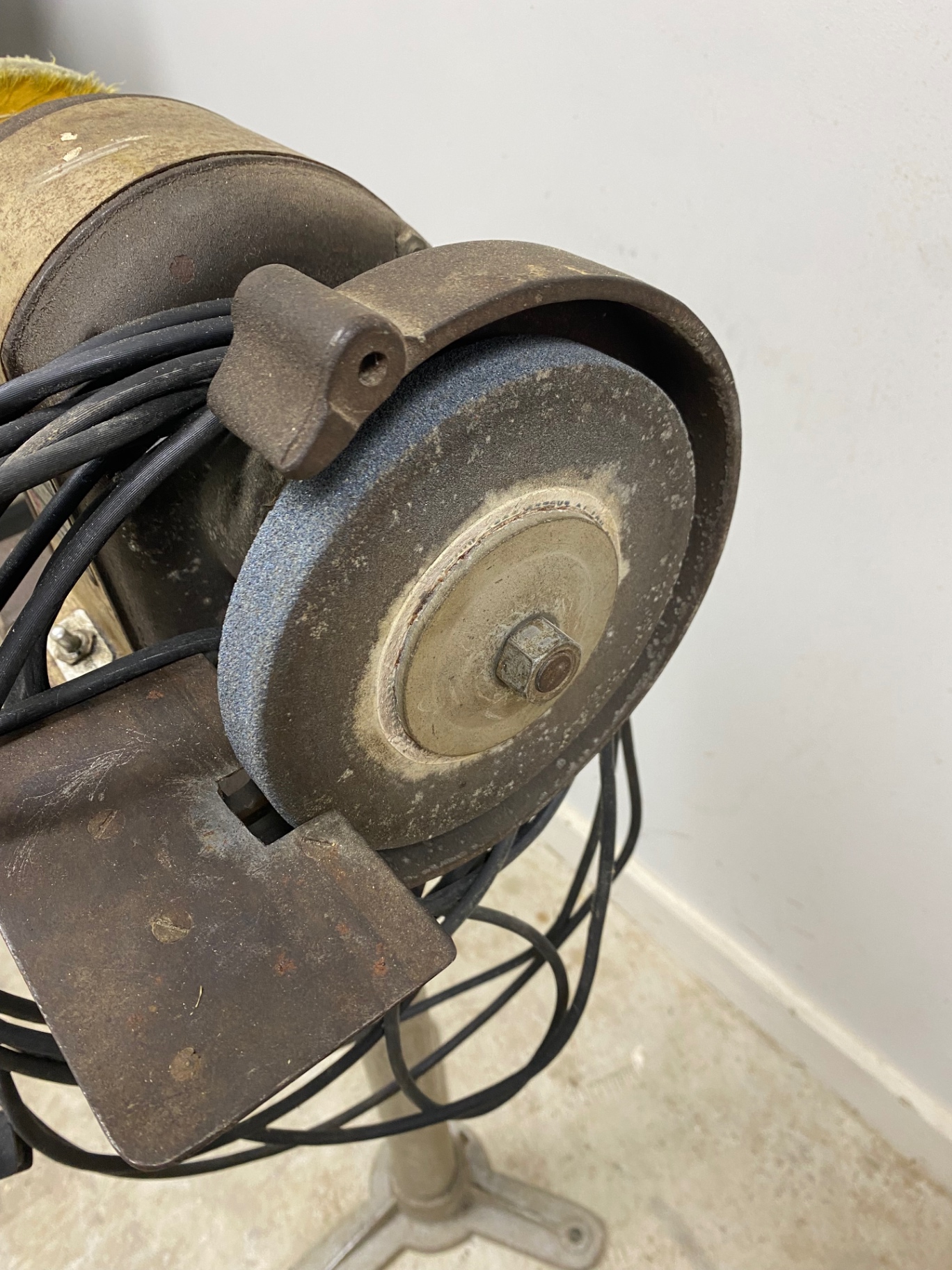 Bench Grinder on Stand - image 4 of 4