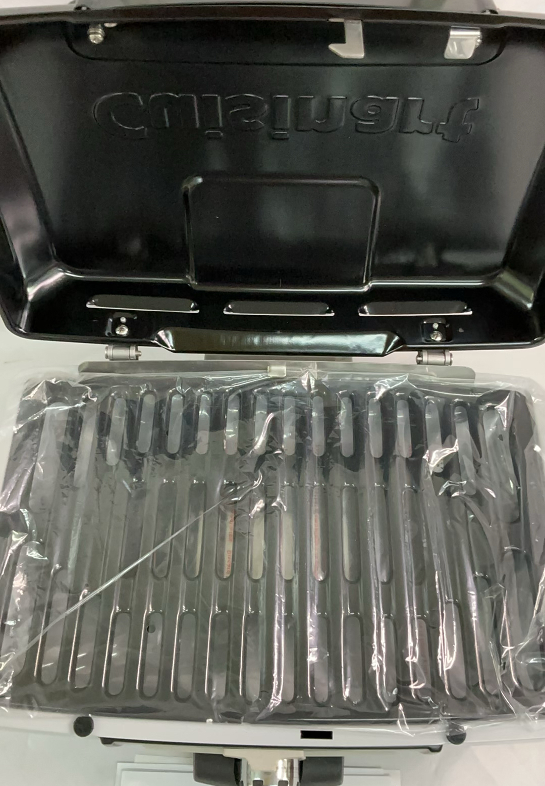 Cuisinart Portable LP Gas Grill CGG-180T, NEW - image 2 of 5