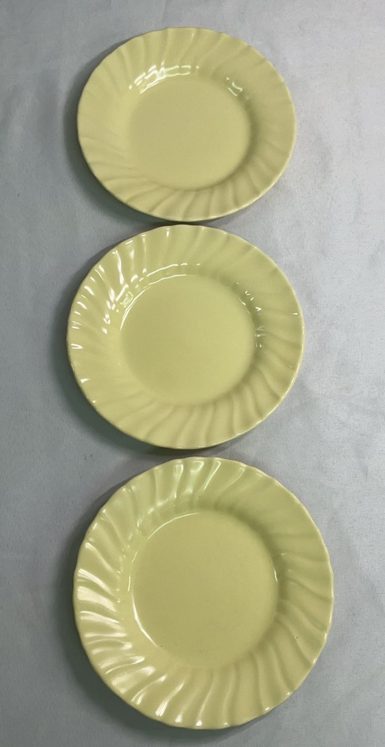 Pale Yellow Franciscan Coronado dishes - image 5 of 15