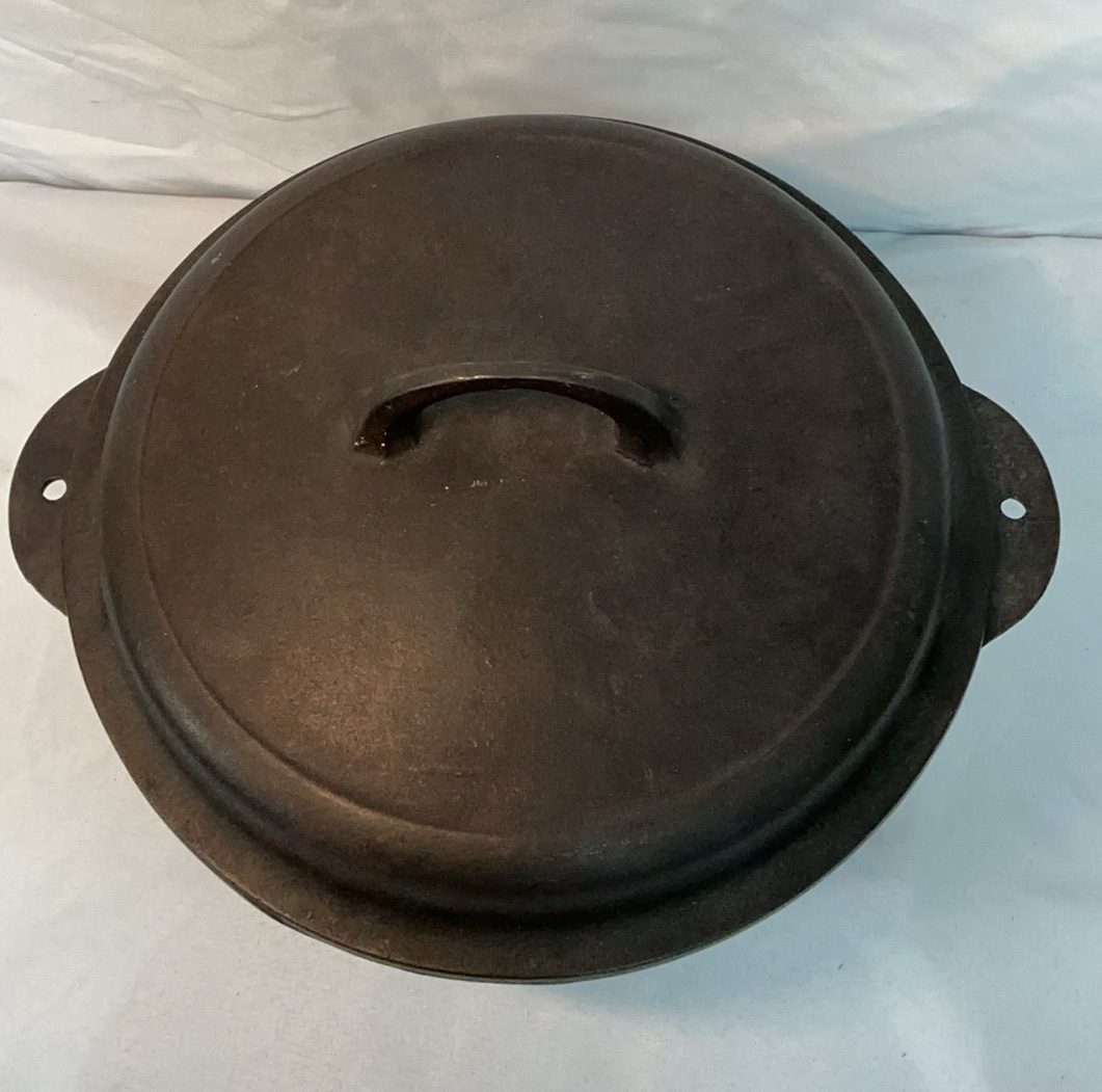 Griswald Cast Iron Dutch Oven #8 - image 2 of 5