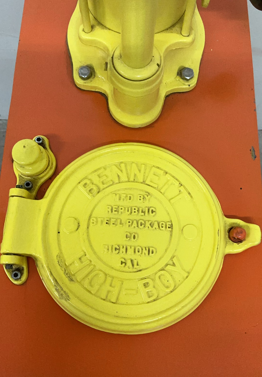 Restored Vintage Motor Oil Pump - image 5 of 6